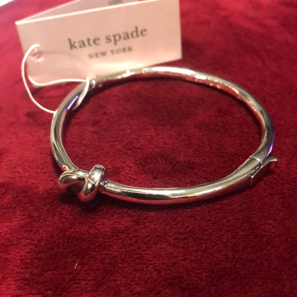 💯AUTH Kate Spade Stunning Bangle bracelet NWT 🌺